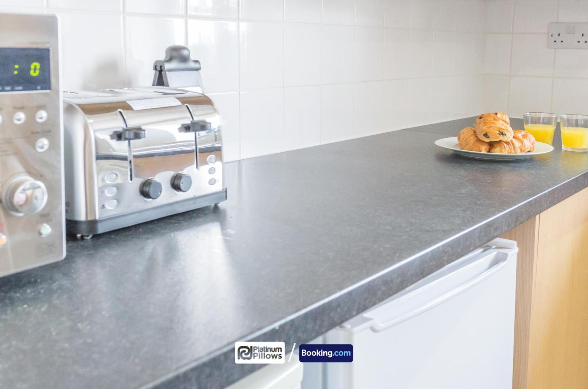 Modern Oxford 2 Bedroom Apartments, Families & Contractor Accommodation, Near John Radcliffe Hospital Εξωτερικό φωτογραφία